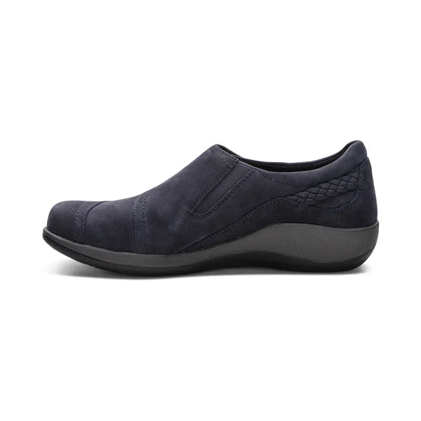 Aetrex Women's Karina Slip On in Navy