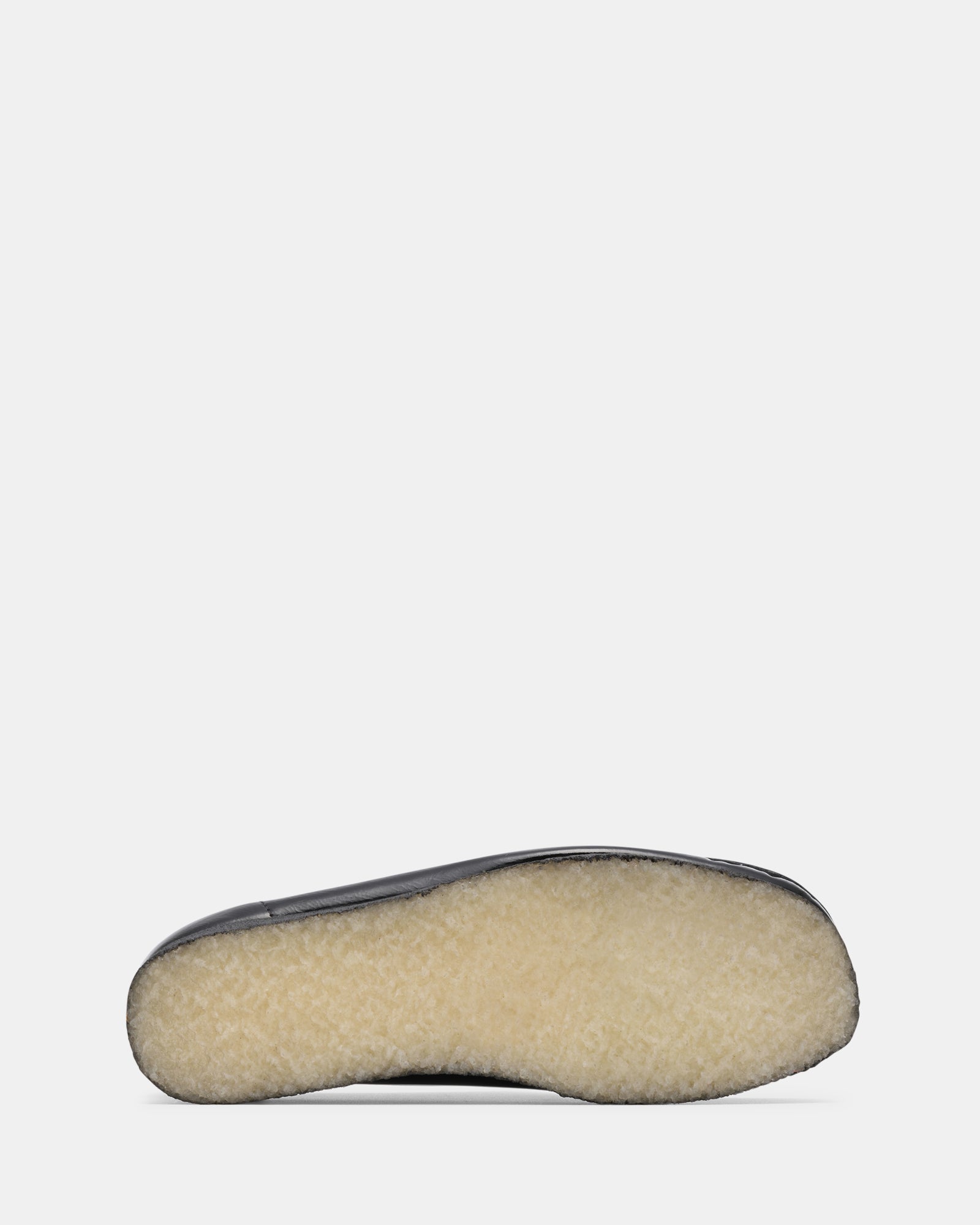 Wallabee. (w) Black Patent