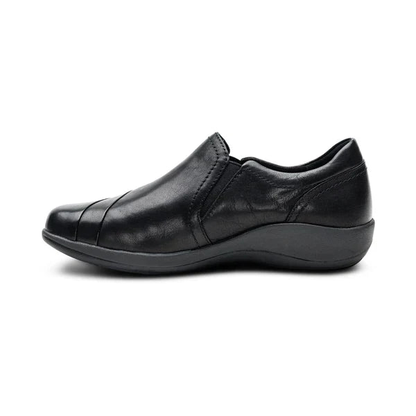 Aetrex Women's Helena Slip On in Black